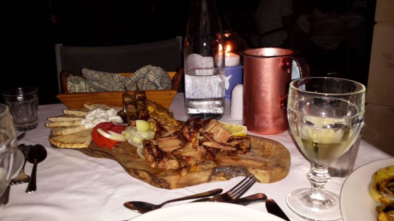 Spezialitätenrestaurant - leider kalt Phãea Cretan Malia