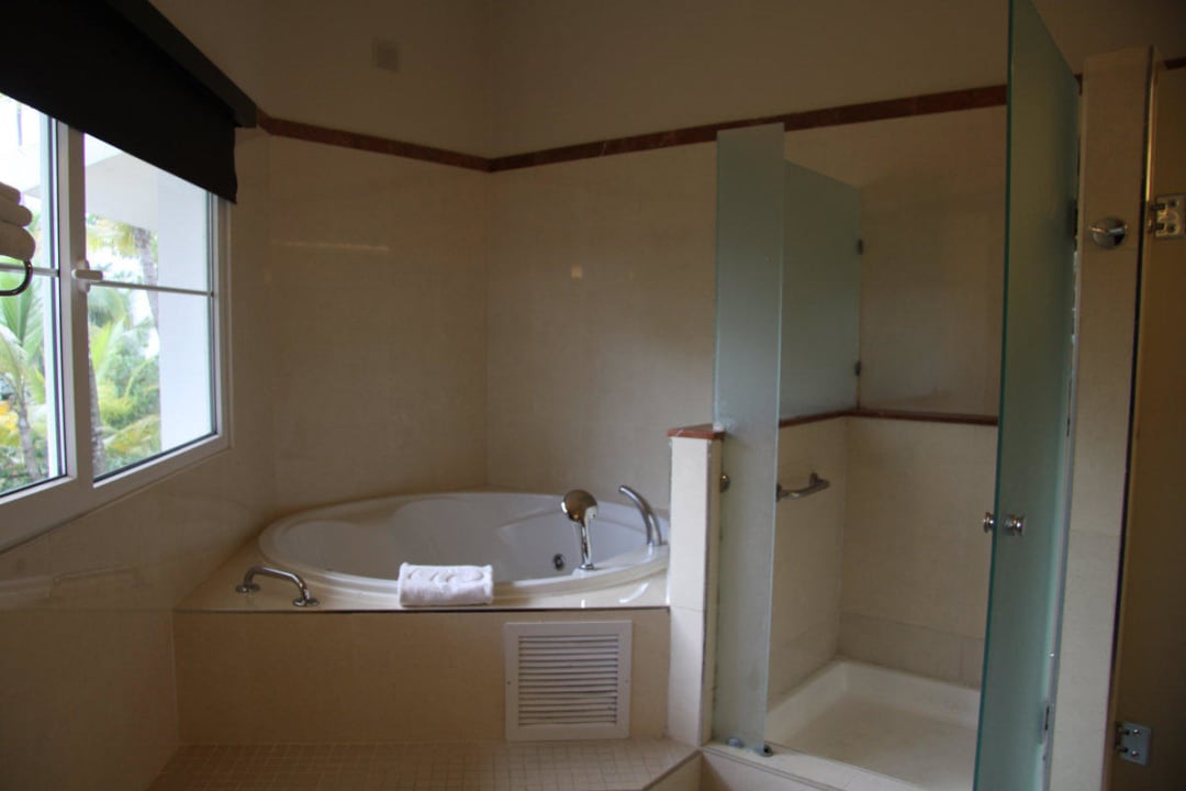 Dusche und Whirlpool Grand Palladium Select Bávaro Resort & Spa