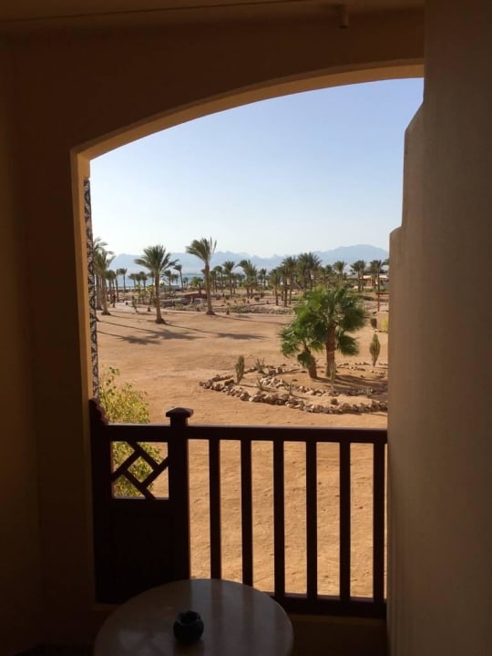 Blick auf Balkon ROBINSON SOMA BAY