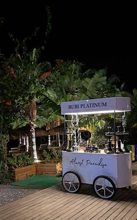 Außenansicht Rubi Platinum Sign