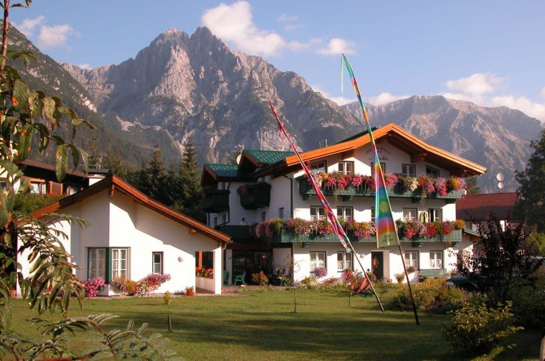Aussenaufnahme Bio Landpension Monika