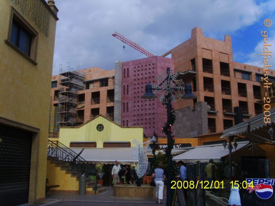 Teilansicht auf die "Lopesan Baobab" - Baustelle Lopesan Baobab Resort