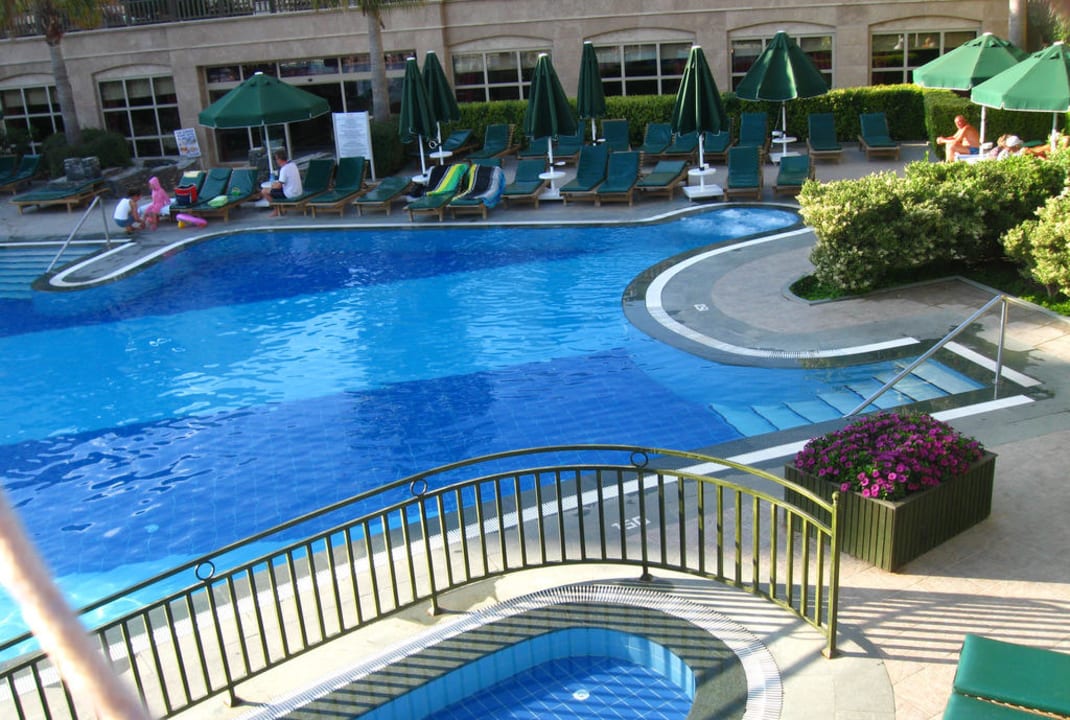 Vom Schiff zum Pool Can Garden Resort