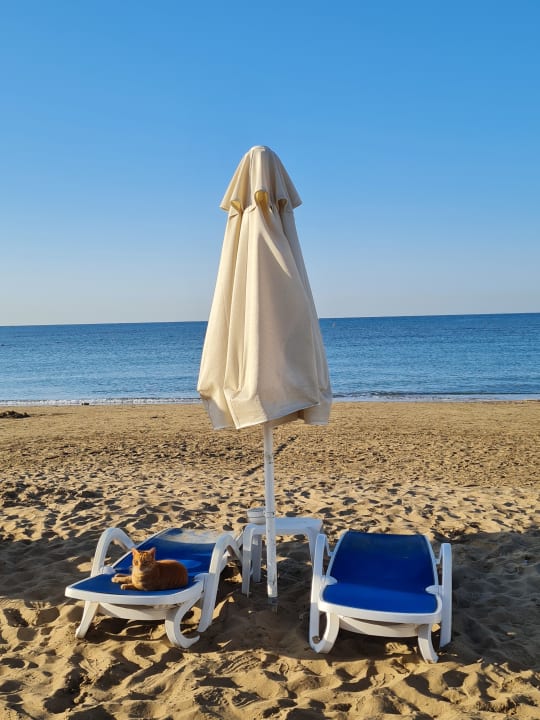 Strand Hotel Grand Side