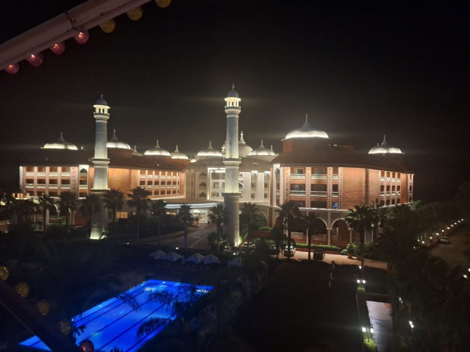 Außenansicht Royal Taj Mahal Hotel