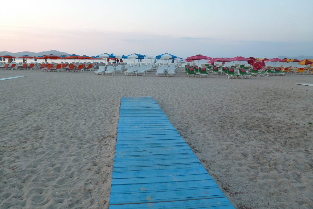 Strand Sentido More Meni Residence & Suites