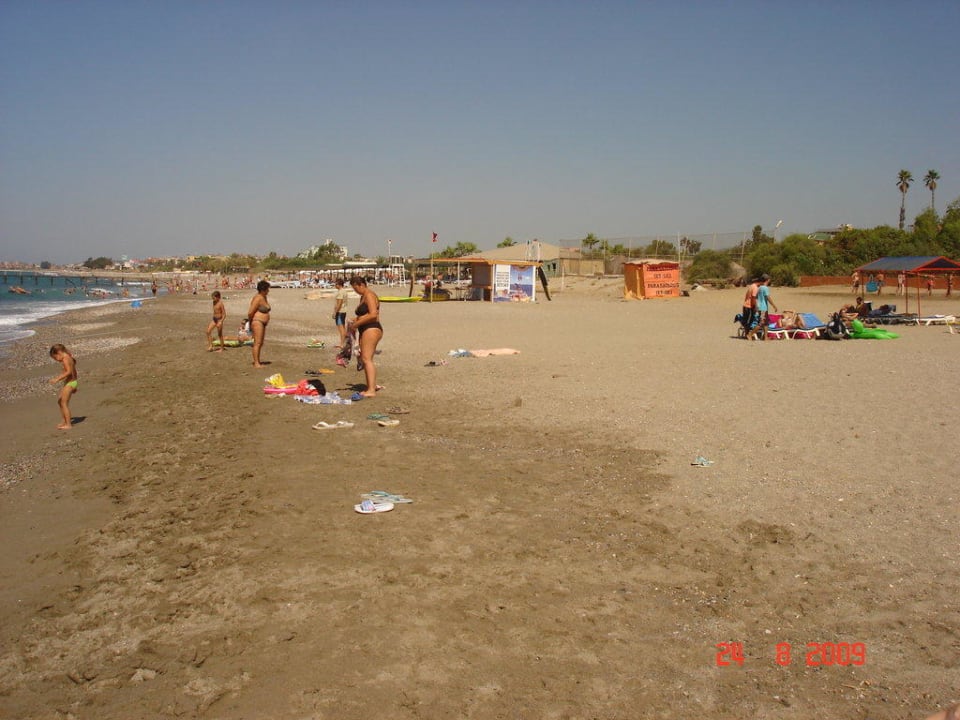 Strand Club Turtas Beach Hotel