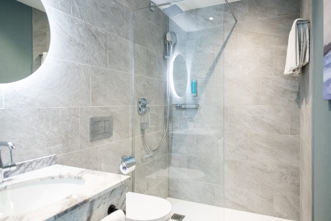 Zimmer Ascona Lodge, Pool & Garden Retreat