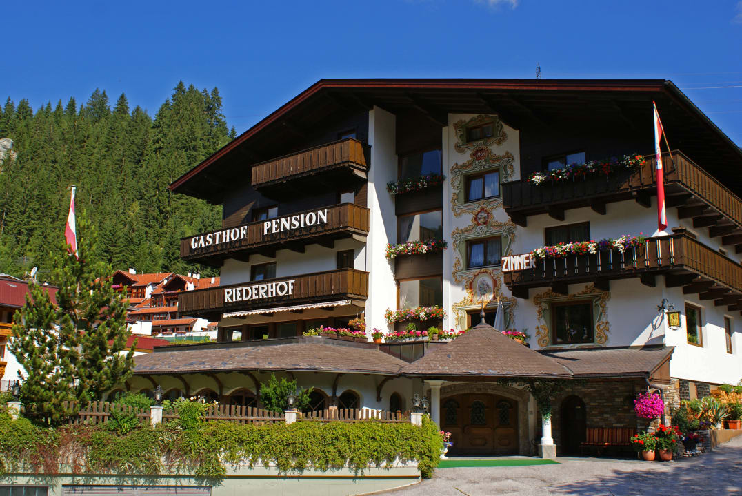 Außenansicht Gasthof Pension Riederhof