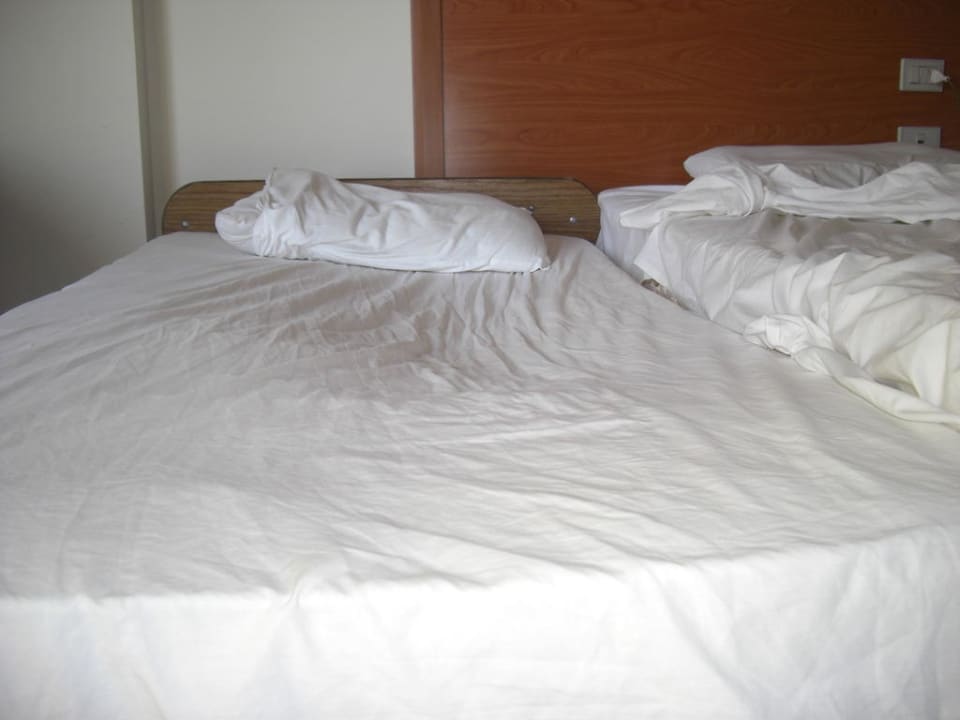 Bett mit einer Riesengrube Le Jardin Aqua Park Resort