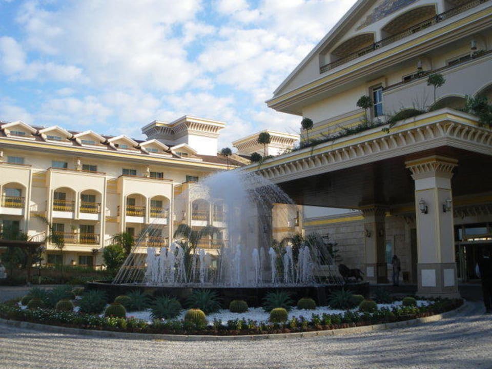 Hoteleingang Diamond Excellence Resort & Spa