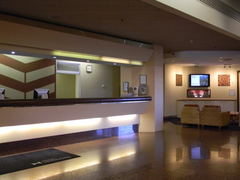 Rezeption DoubleTree Hotel by Hilton Alice Springs