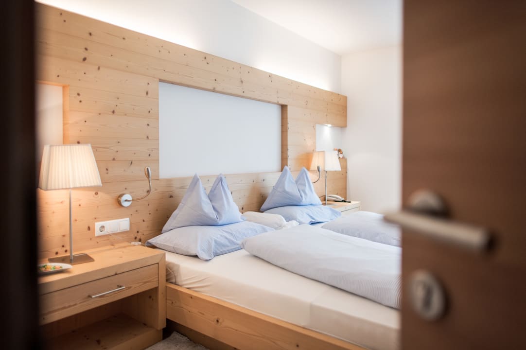 Zimmer Alpine Hotel Ciasa Lara