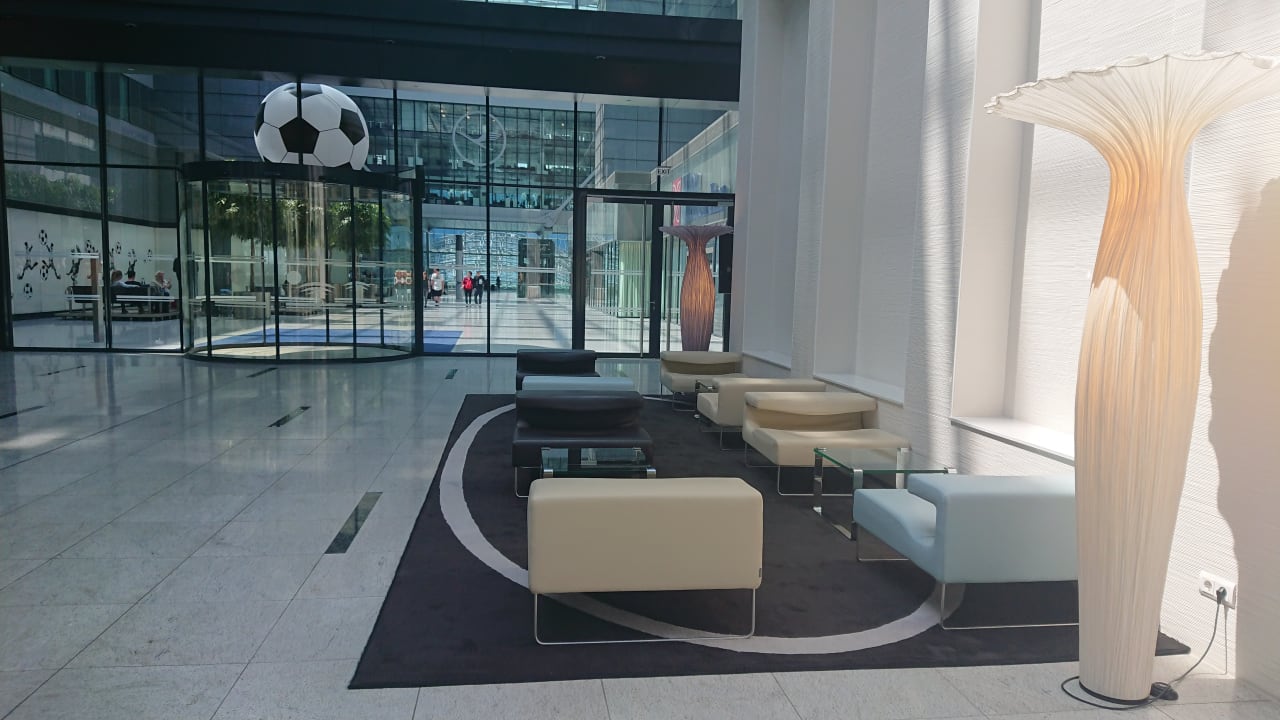 Lobby Hilton Garden Inn Frankfurt Airport