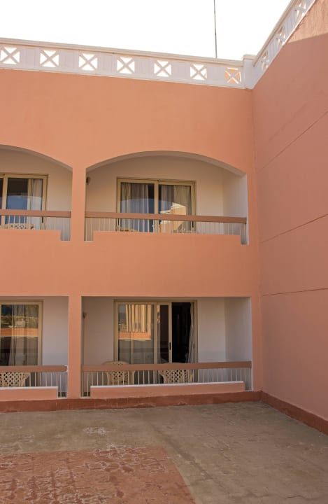 Unten unser Meerblickzimmer Beach Albatros Resort