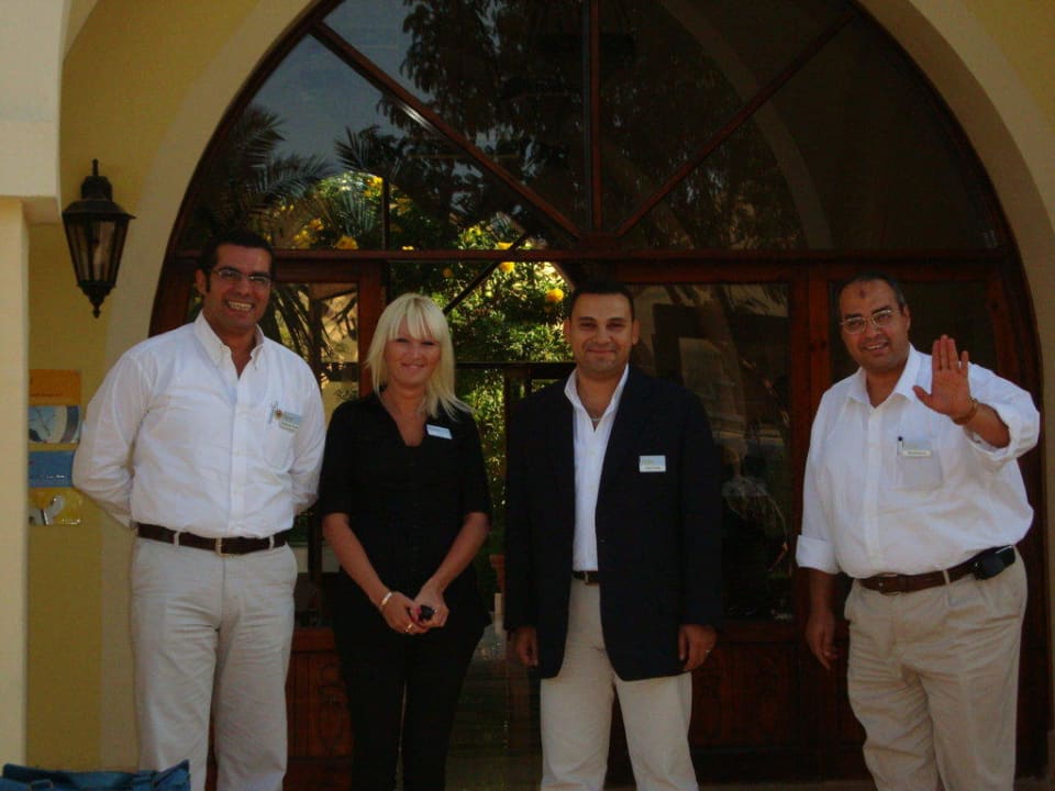 Менеджмент Jaz Makadi Saraya Resort