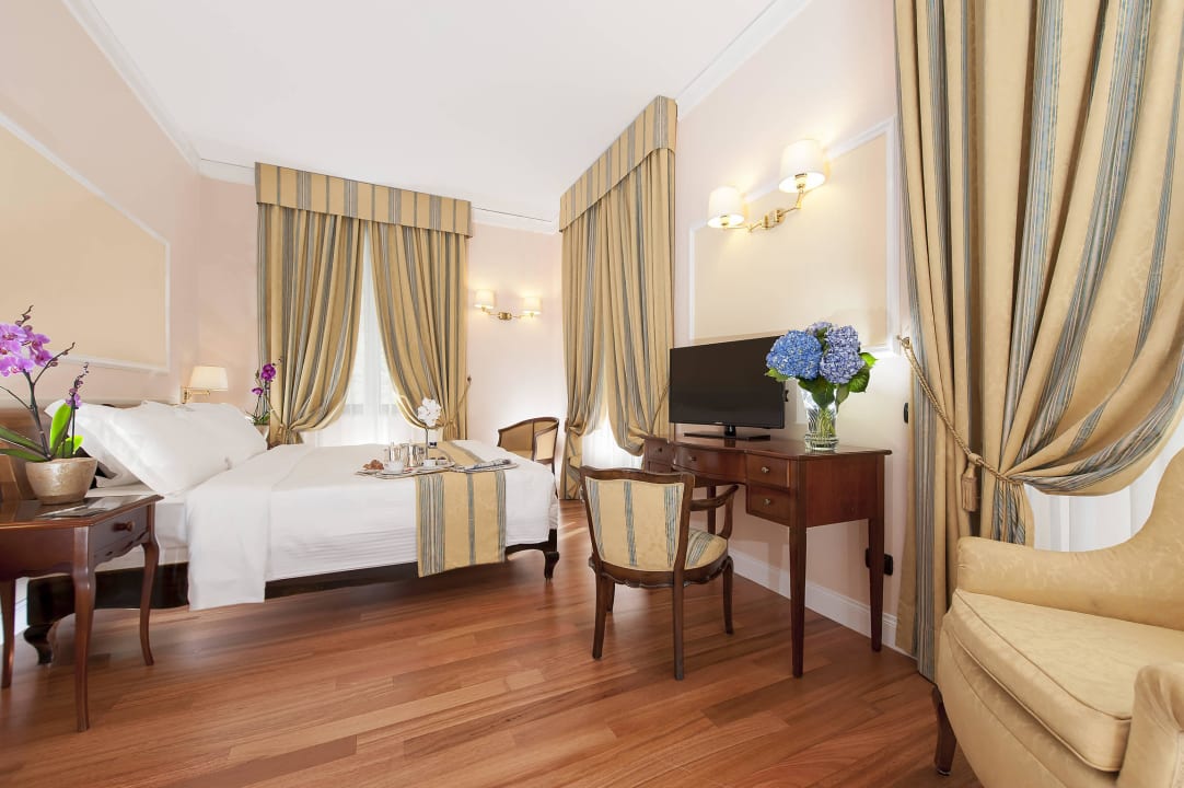 Classic room InterContinental Rome Ambasciatori Palace by IHG