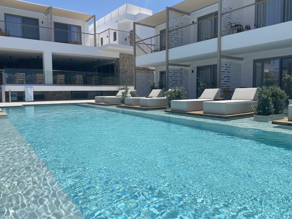 Pool Paralos Kyma Dunes