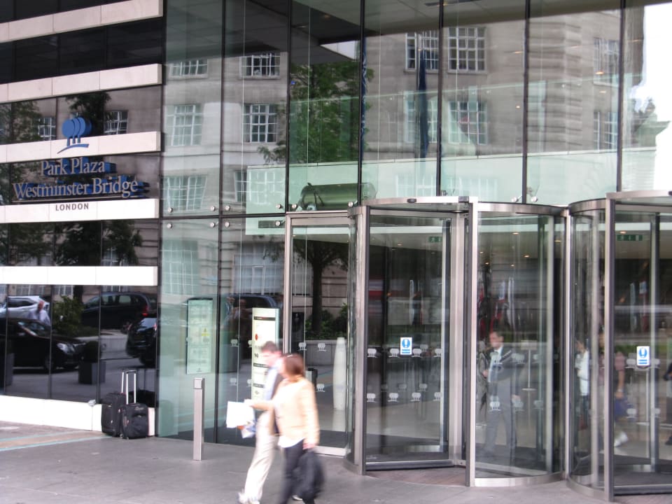 Hoteleingang Park Plaza Westminster Bridge London