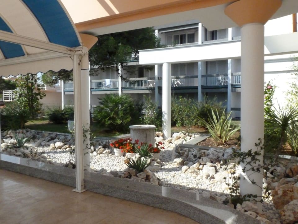 Hoteleingang Maistra Select Pineta Hotel