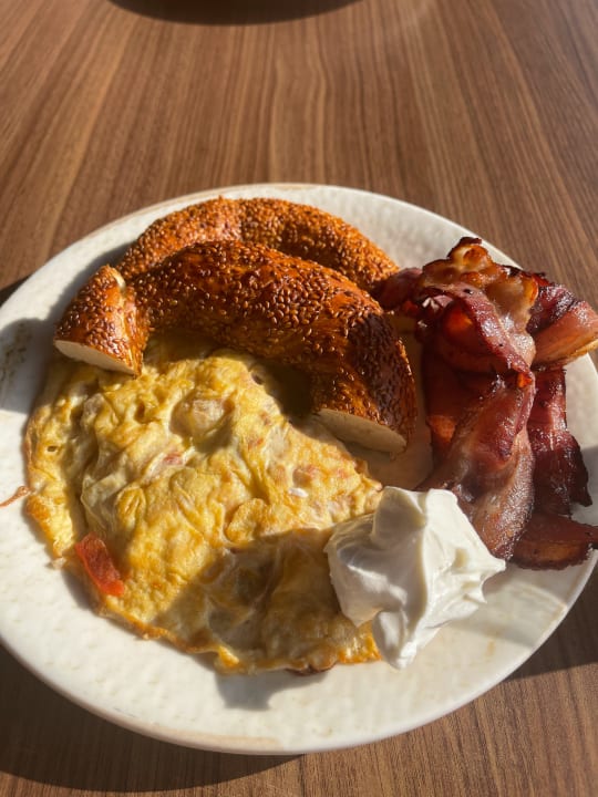 Gastro Jacaranda Luxury Resort