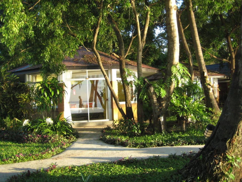 Deluxe Bungalow Lipa Lovely Resort