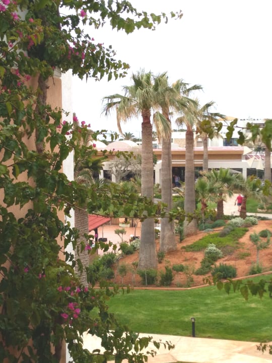 Gartenanlage Anissa Beach & Village