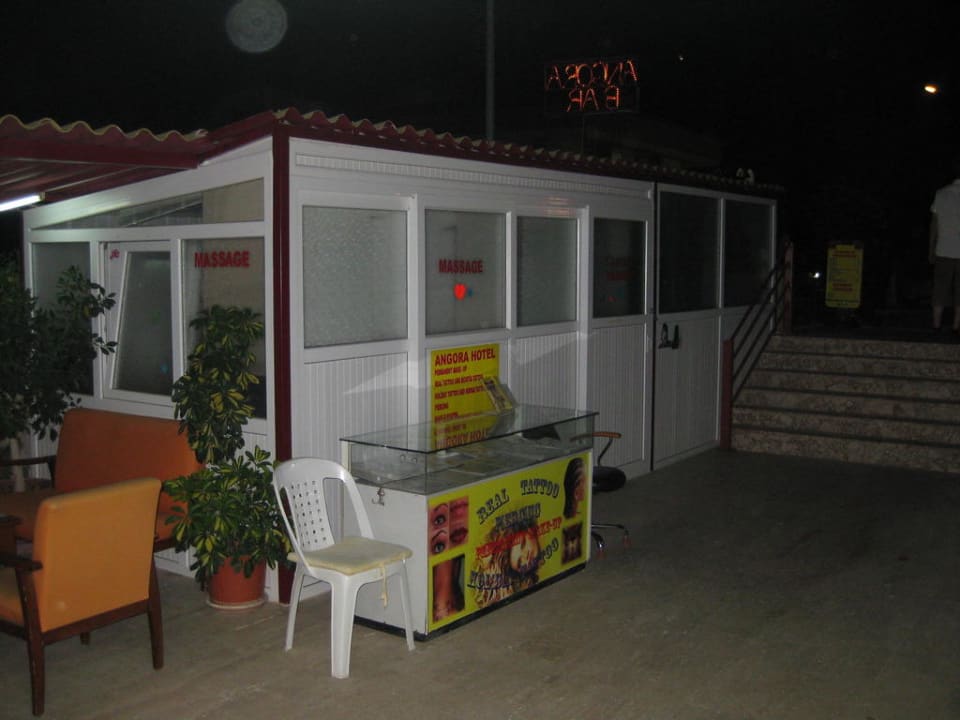 Tempel der Qualen - Massage Hotel Angora