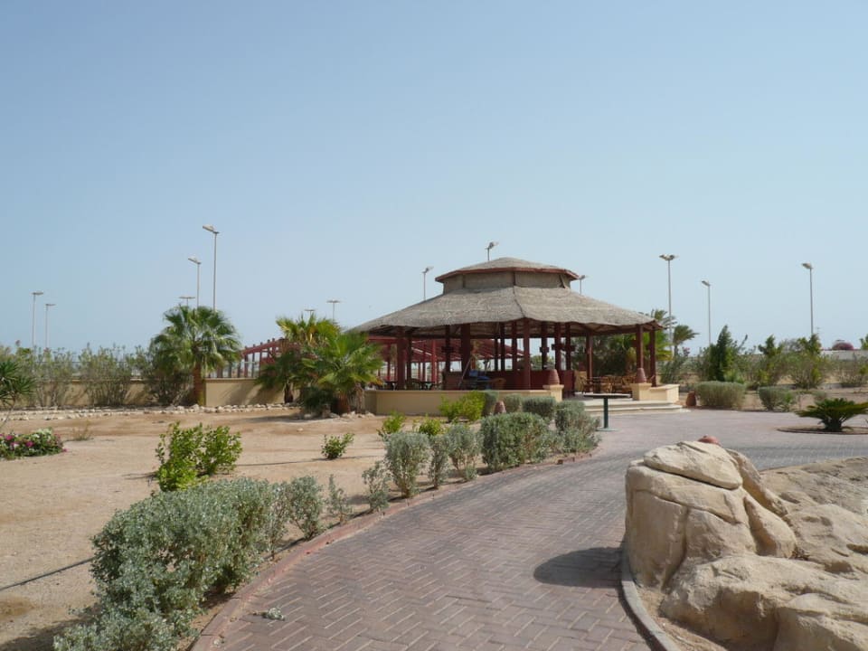 Weg zum Beachrestaurant ROBINSON SOMA BAY