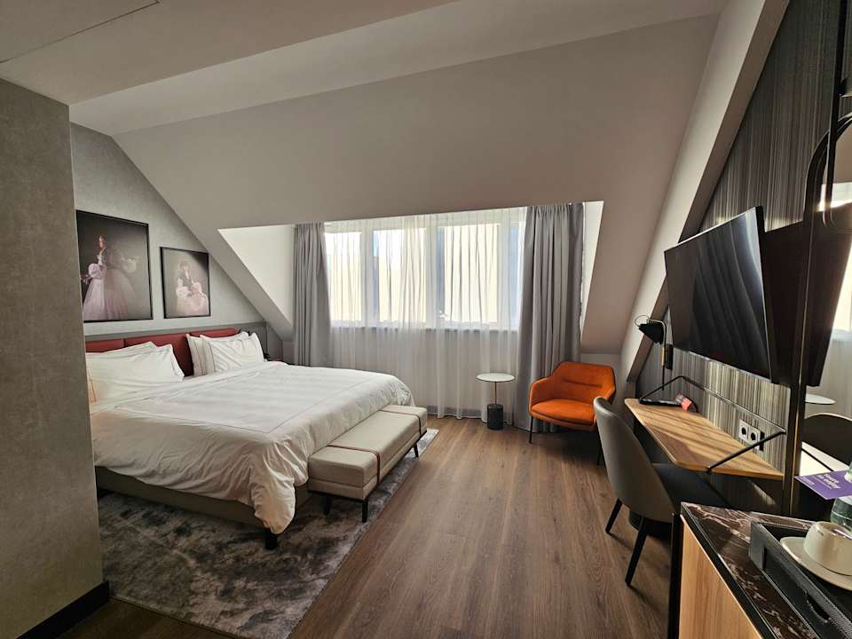 Zimmer Radisson RED Berlin Kudamm