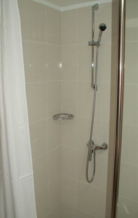 Barrierefreie Dusche HL Miraflor Suites Hotel