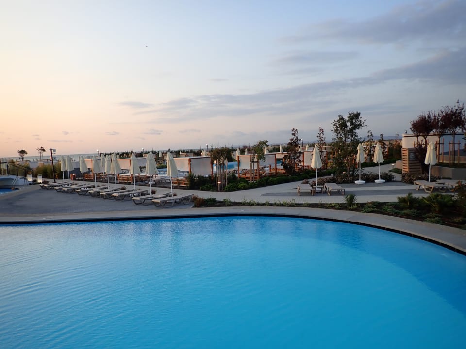 Pool Wave Resort