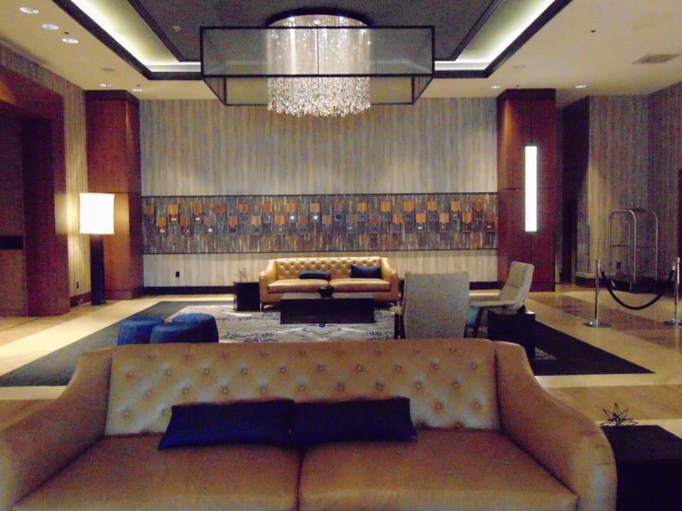 Lobby Renaissance Dallas Addison