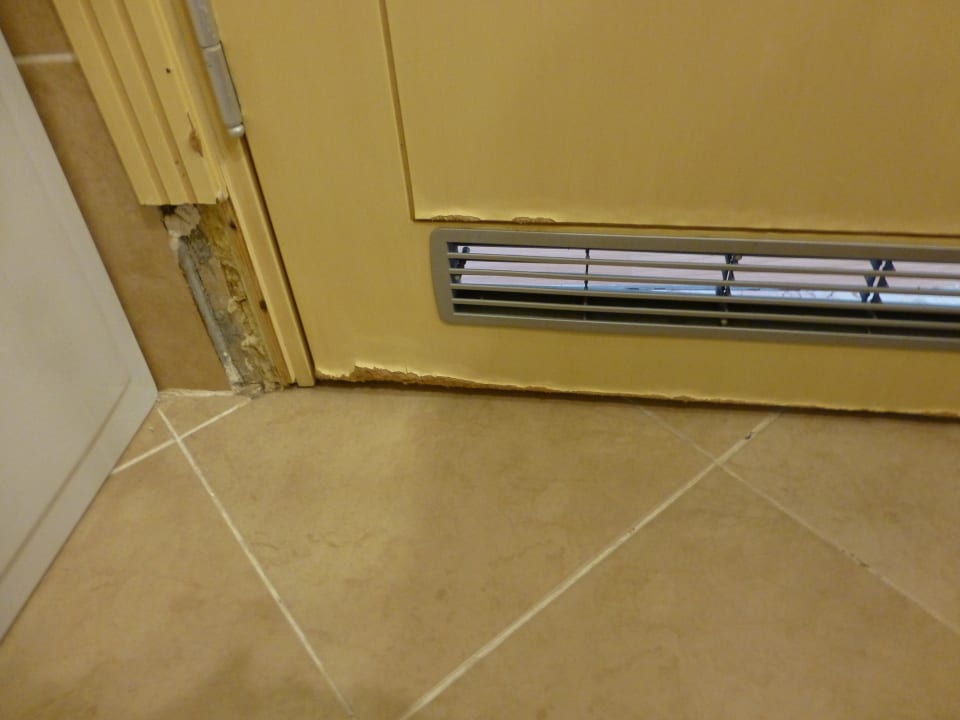 Badezimmertür von innen Hane Family Resort