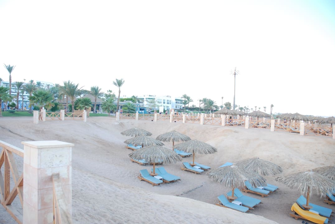 Malutka plaża Safir Sharm Waterfalls Resort