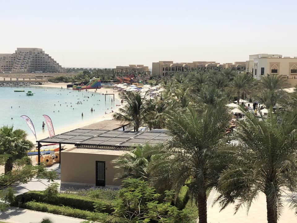 Strand DoubleTree by Hilton Resort & Spa Marjan Island