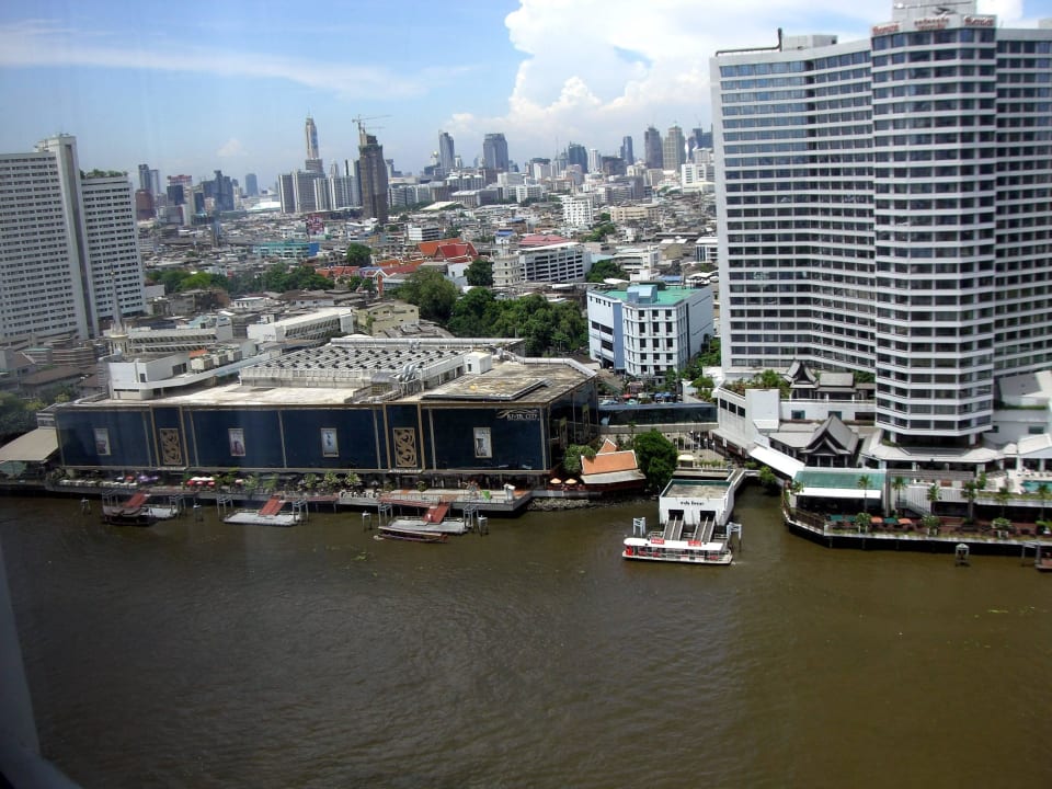 Executive Plus Suite Millennium Hilton Bangkok