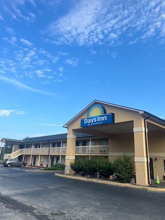 Außenansicht Days Inn by Wyndham Royston