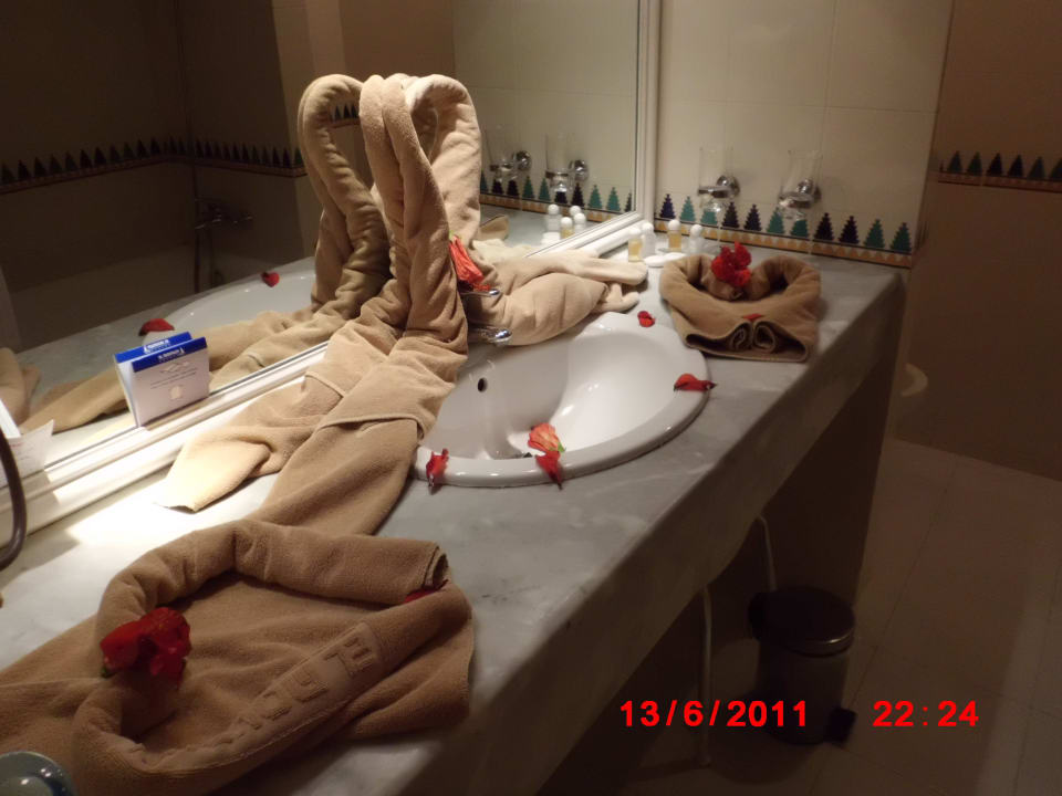 Das Bungalow Bad als wir an gekommen sind Hotel El Mouradi Djerba Menzel