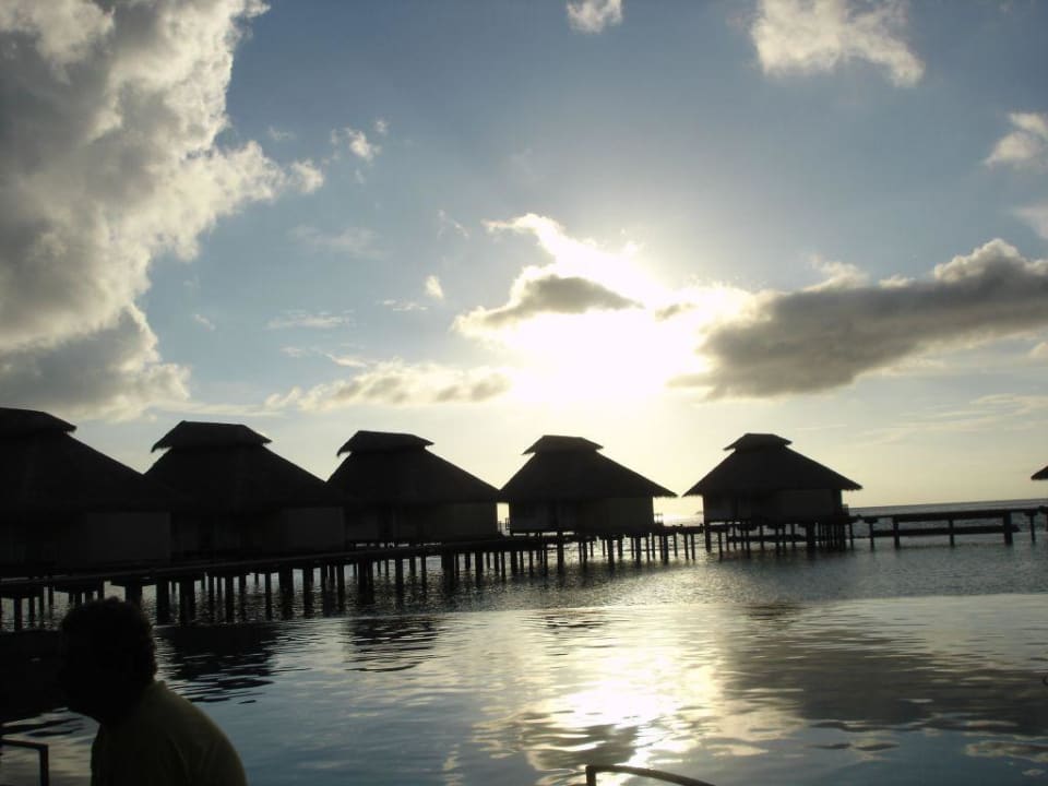 Waterbungalows Ellaidhoo Maldives by Cinnamon
