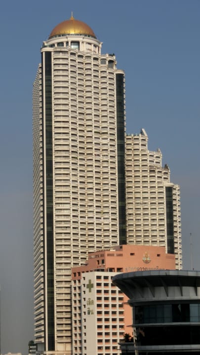 Auf den Lebua at State Tower Eastin Grand Hotel Sathorn