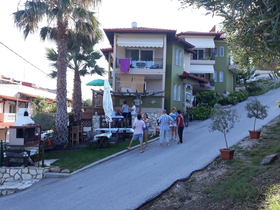 Außenansicht GreenHill Holiday Suites Sarti