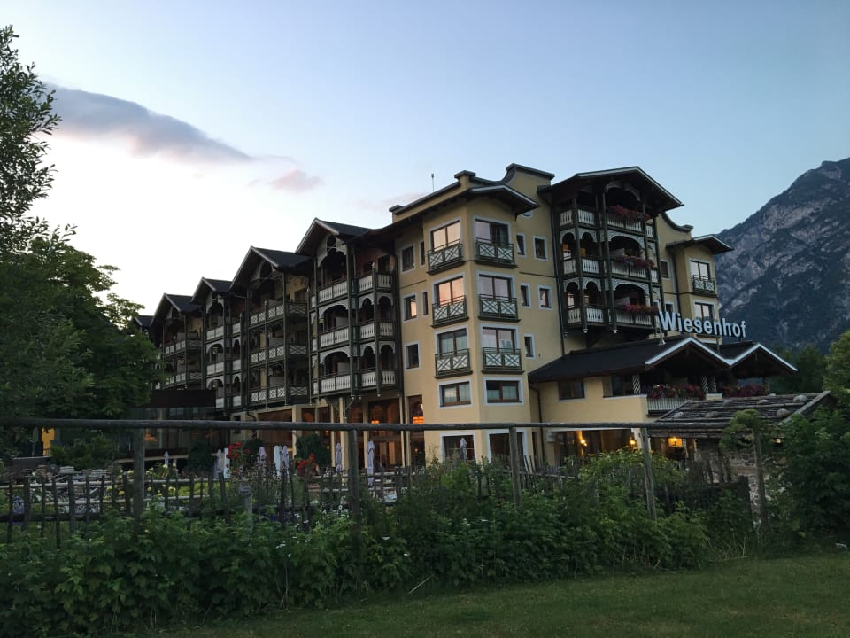 Außenansicht Hotel der Wiesenhof