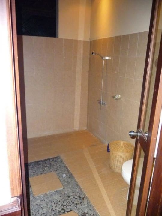 Außenbad Adi Assri Beach Resort & Spa Pemuteran