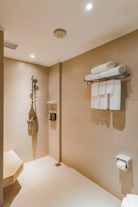 Zimmer Holiday Inn Resort Phuket Surin Beach by IHG