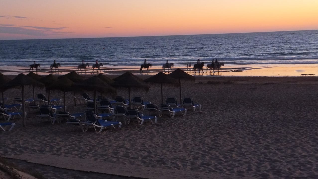 Abends am Strand Hotel Riu Chiclana