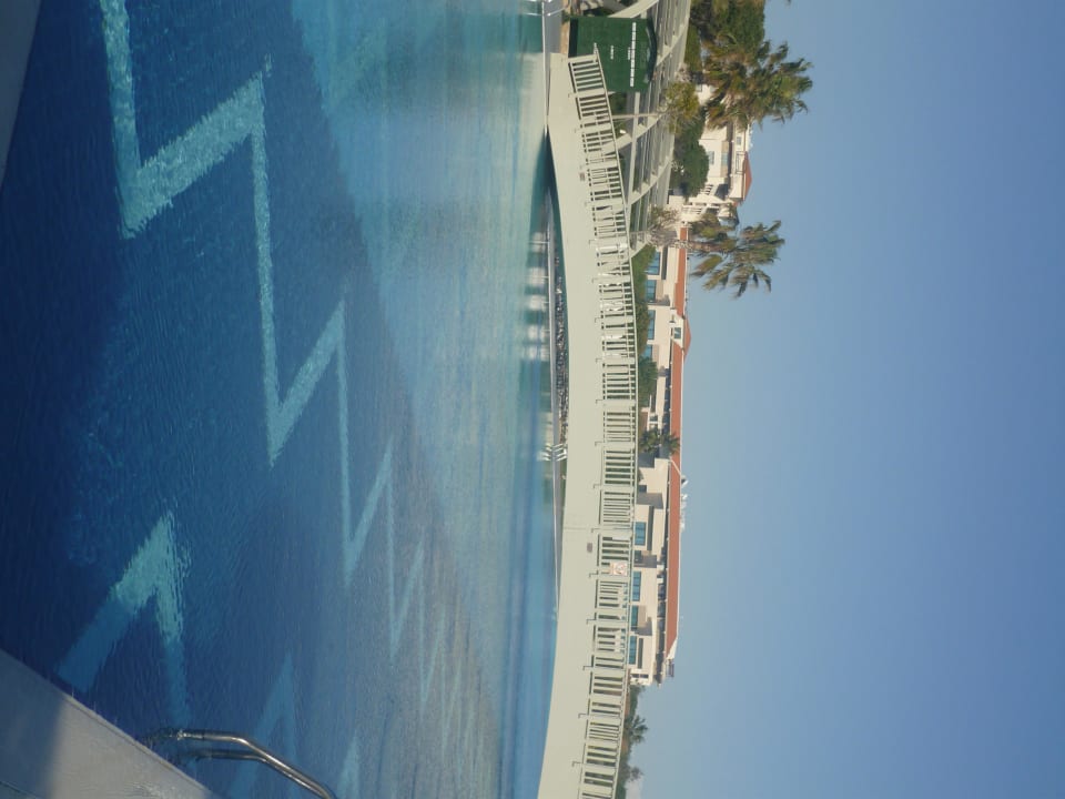 Steg über den Pool Susesi Luxury Resort
