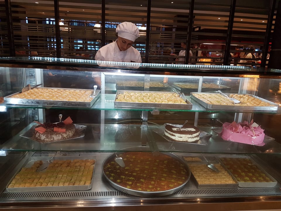 Gastro Limak Lara Deluxe Hotel & Resort