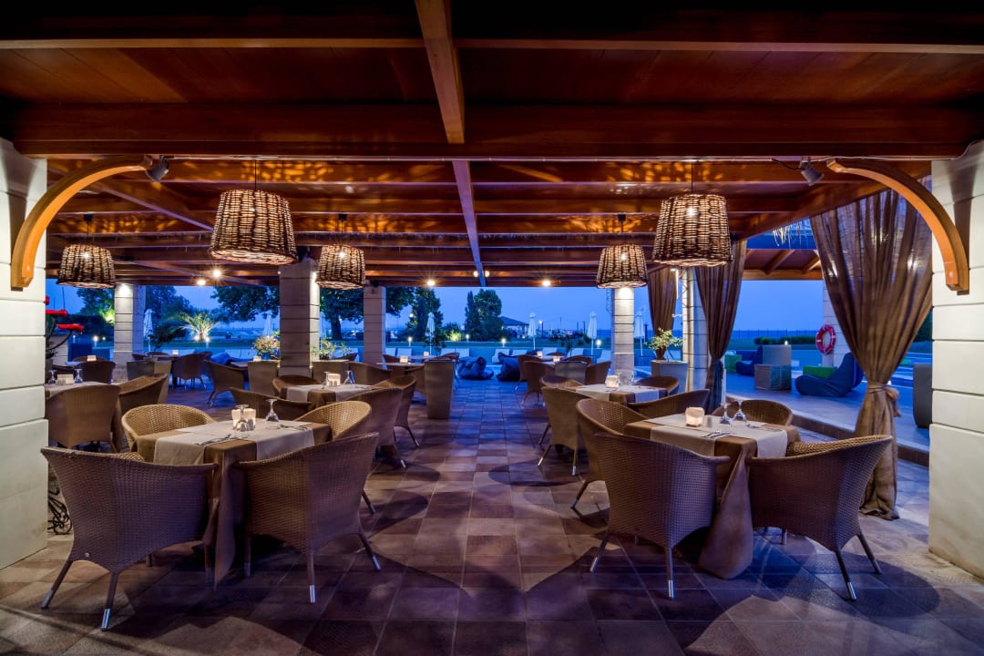 La Medusa a la carte resto by the pool Hotel Dion Palace Resort and Spa