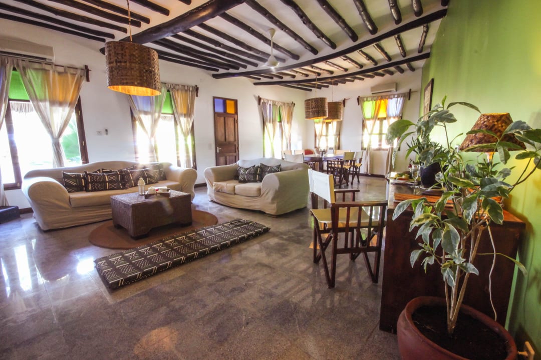 Living Room Suite Spice Island Hotel & Resort